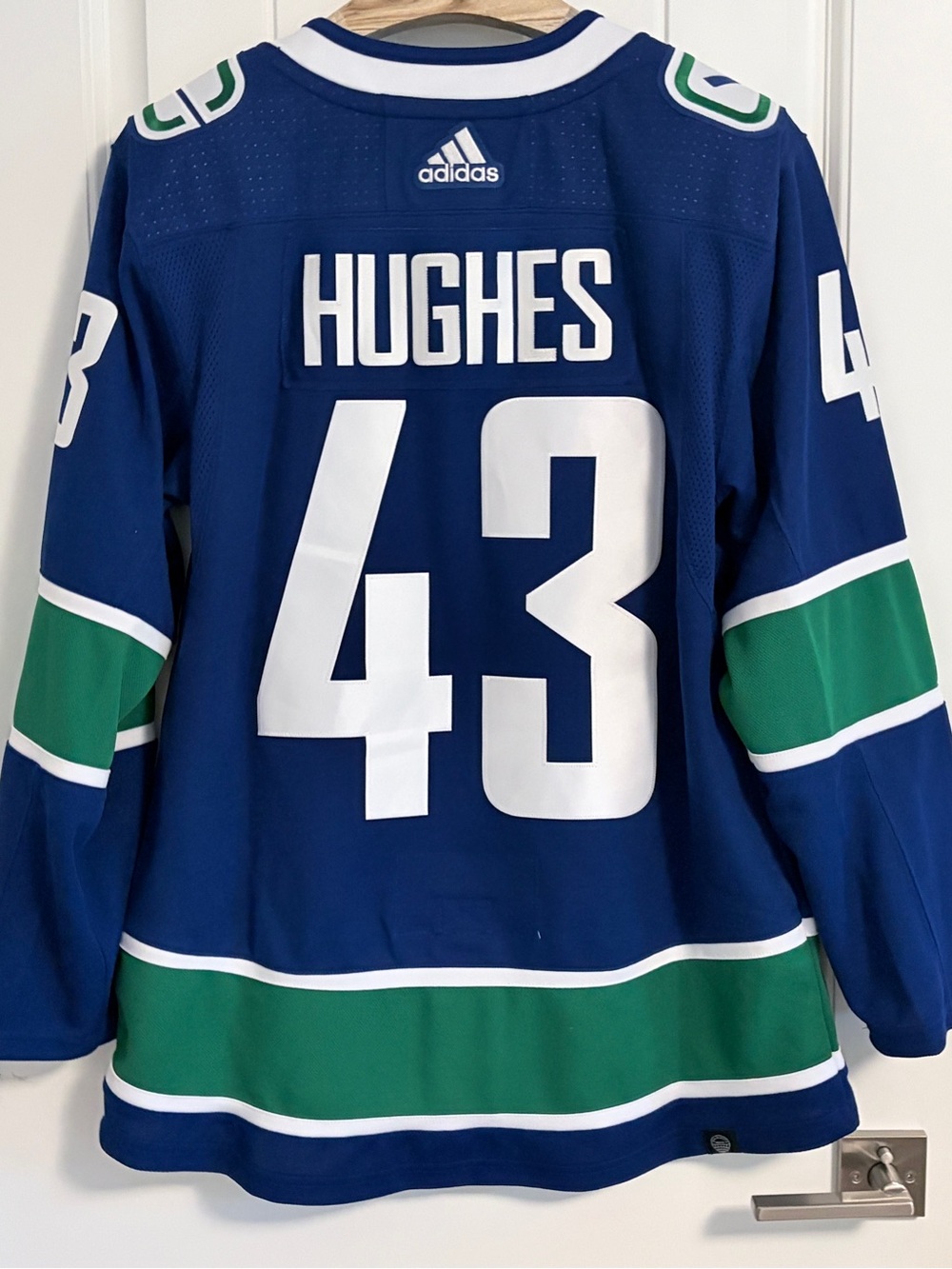 Authentic Adidas Vancouver Canucks Quinn Hughes Orca Jersey Size 50 Medium